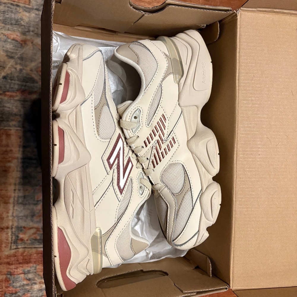 NEW BALANCE 9060 BONE SPARROW